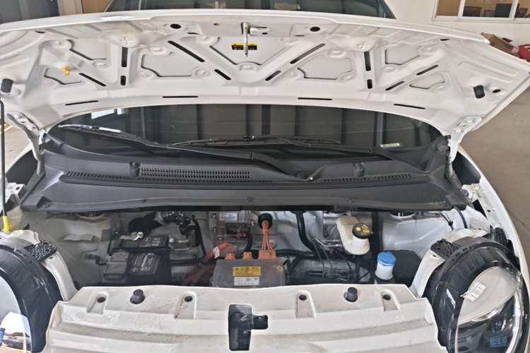 Used CHANGAN NEVO Lumin 2025 205 km Xiangqin Version Engine Bay