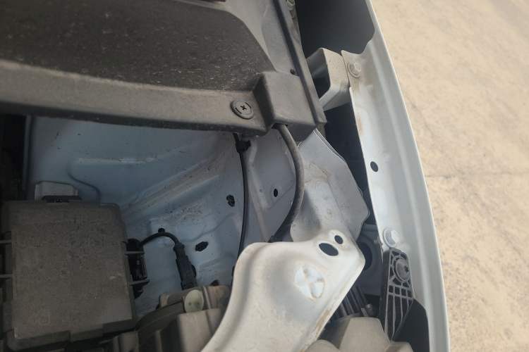 Used CHANGAN NEVO Lumin 2025 205 km Xiangqin Version Engine Bay Left