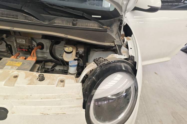 Used CHANGAN NEVO Lumin 2025 205 km Xiangqin Version Engine Bay Left