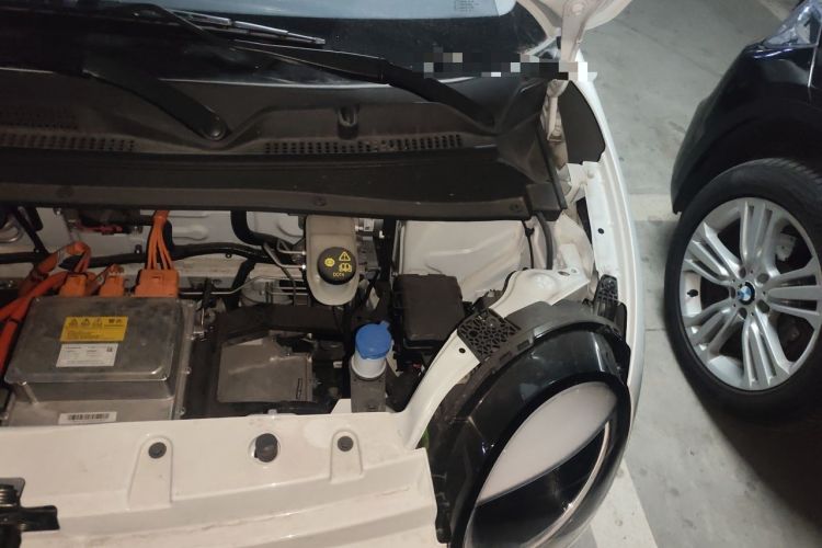 Used CHANGAN NEVO Lumin 2025 205 km Xiangqin Version Engine Bay Left
