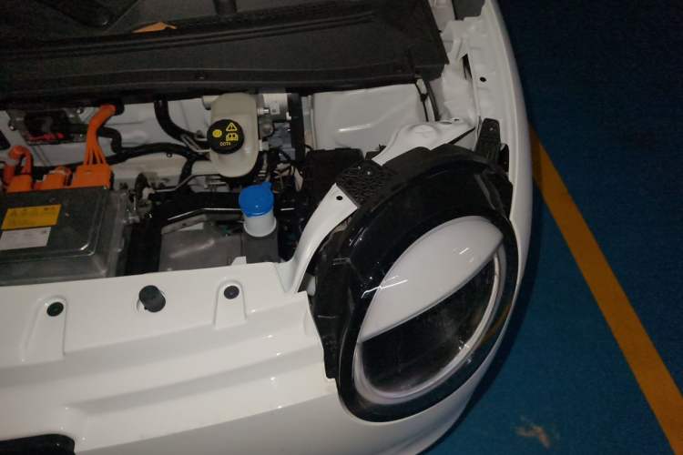 Used CHANGAN NEVO Lumin 2025 205 km Xiangqin Version Engine Bay Left