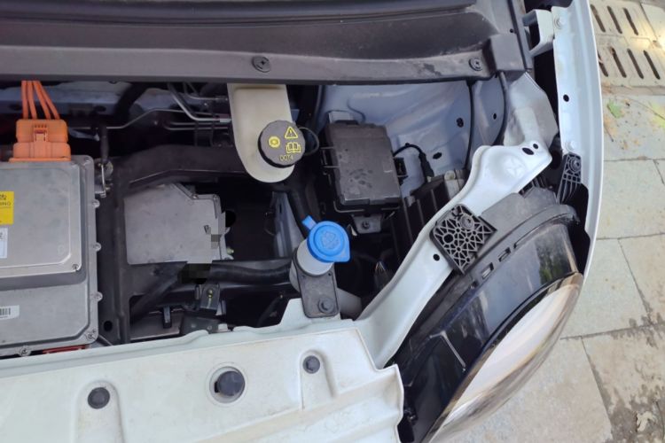 Used CHANGAN NEVO Lumin 2025 205 km Xiangqin Version Engine Bay Left