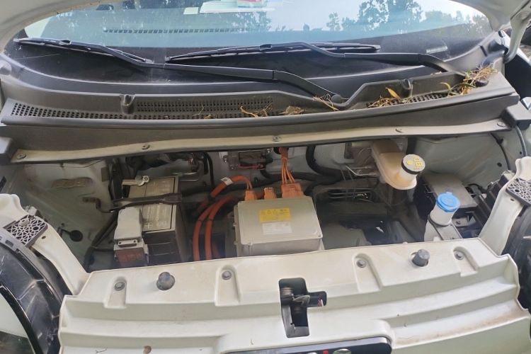 Used CHANGAN NEVO Lumin 2025 301km Cute Baby Edition Engine Bay Left