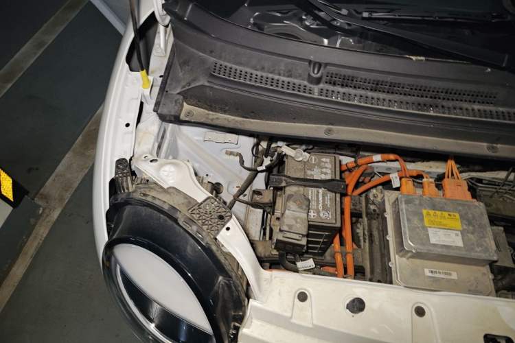 Used CHANGAN NEVO Lumin 2025 205 km Xiangqin Version Engine Bay Right