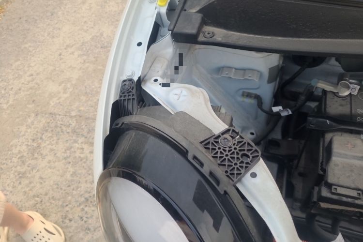 Used CHANGAN NEVO Lumin 2025 205 km Xiangqin Version Engine Bay Right