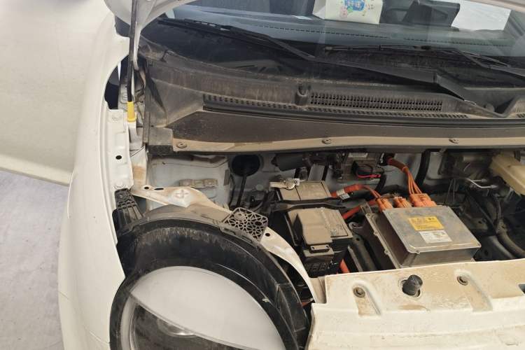 Used CHANGAN NEVO Lumin 2025 205 km Xiangqin Version Engine Bay Right