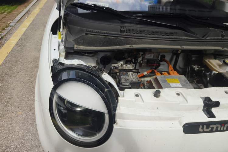 Used CHANGAN NEVO Lumin 2025 301km Honey Dew Edition Engine Bay Right