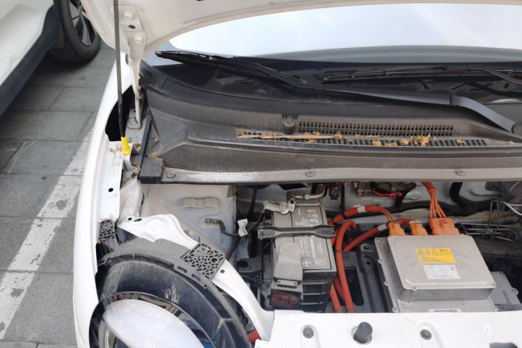 Used CHANGAN NEVO Lumin 2025 301km Honey Dew Edition Engine Bay Right