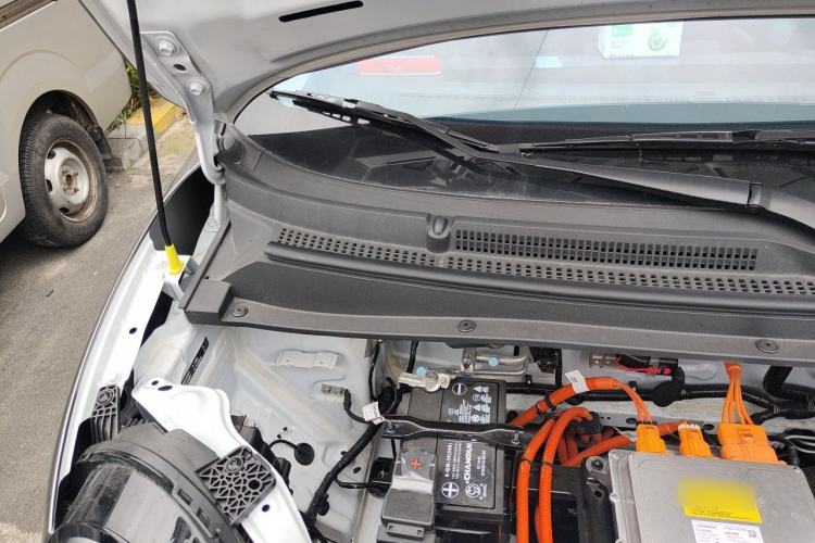 Used CHANGAN NEVO Lumin 2025 205 km Xiangqin Version Engine Bay Right
