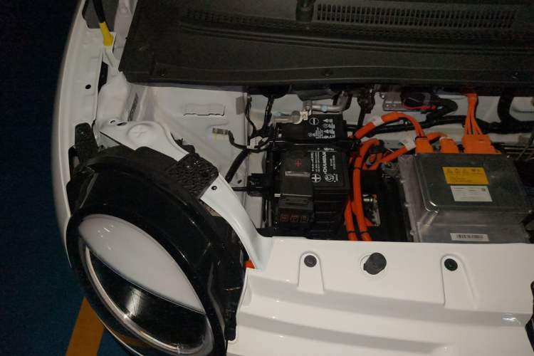 Used CHANGAN NEVO Lumin 2025 205 km Xiangqin Version Engine Bay Right
