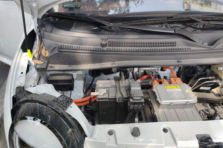 Used CHANGAN NEVO Lumin 2025 205 km Xiangqin Version Engine Bay Right