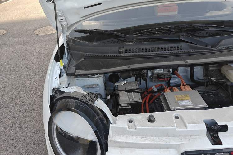 Used CHANGAN NEVO Lumin 2025 205 km Xiangqin Version Engine Bay Right