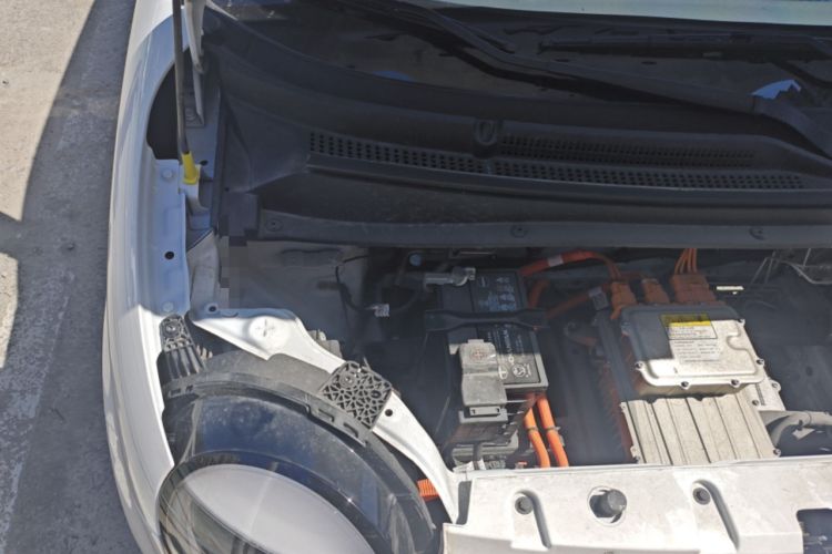 Used CHANGAN NEVO Lumin 2025 205 km Xiangqin Version Engine Bay Right