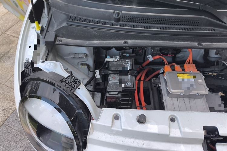 Used CHANGAN NEVO Lumin 2025 205 km Xiangqin Version Engine Bay Right