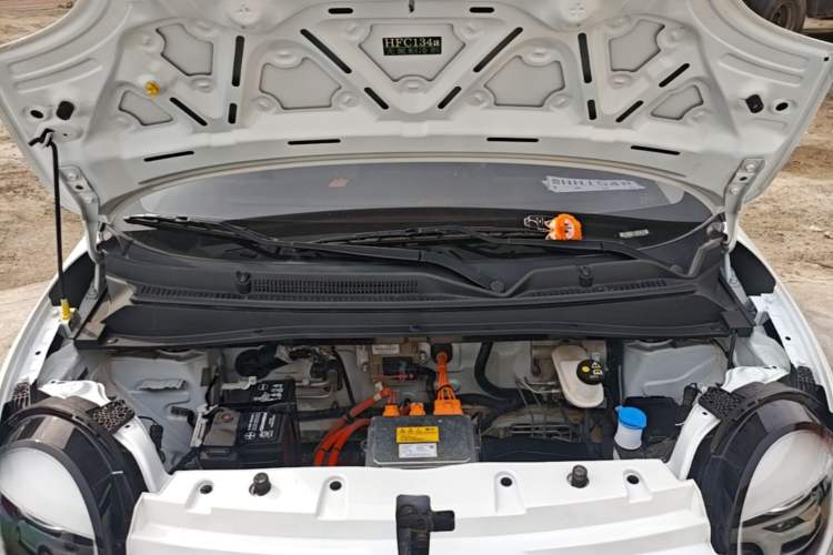 Used CHANGAN NEVO Lumin 2025 301km Honey Dew Edition Engine Bay