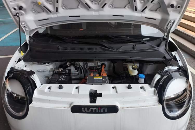 Used CHANGAN NEVO Lumin 2025 301km Honey Dew Edition Engine Bay