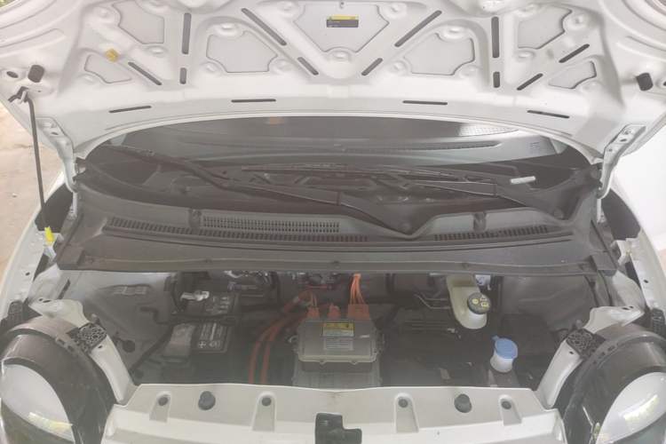 Used CHANGAN NEVO Lumin 2025 301km Honey Dew Edition Engine Bay