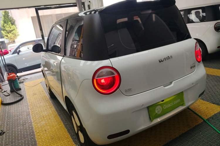 Used CHANGAN NEVO Lumin 2025 301km Honey Dew Edition Exterior 2