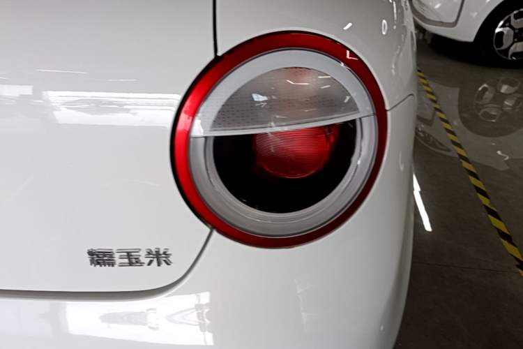 Used CHANGAN NEVO Lumin 2025 205 km Xiangqin Version Exterior 3