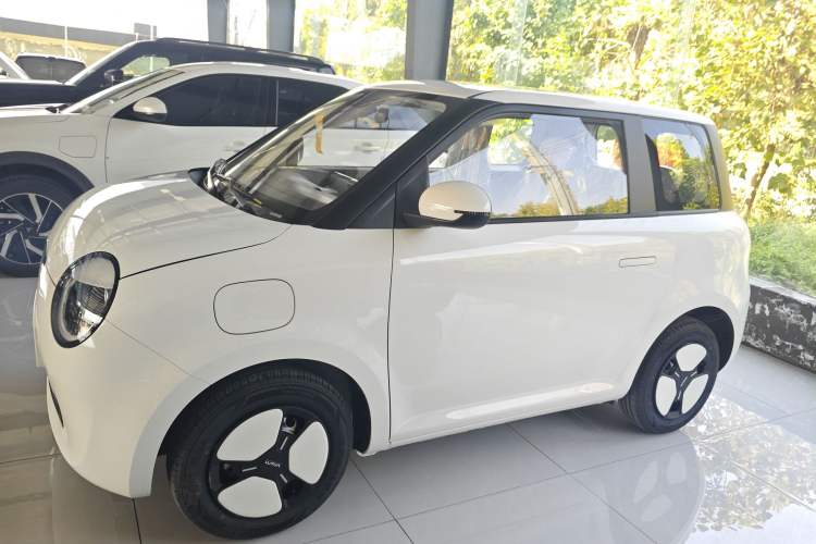 Used CHANGAN NEVO Lumin 2025 205 km Xiangqin Version Exterior 3