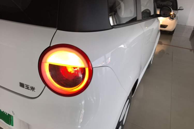 Used CHANGAN NEVO Lumin 2025 205 km Xiangqin Version Exterior 3