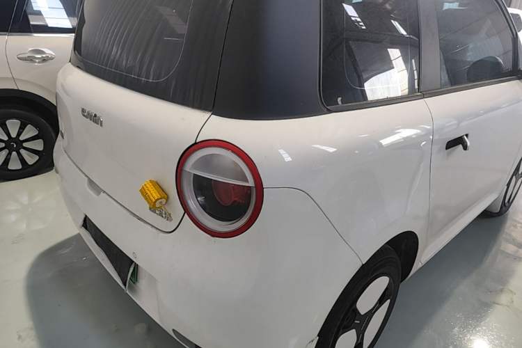 Used CHANGAN NEVO Lumin 2025 205 km Xiangqin Version Exterior 3