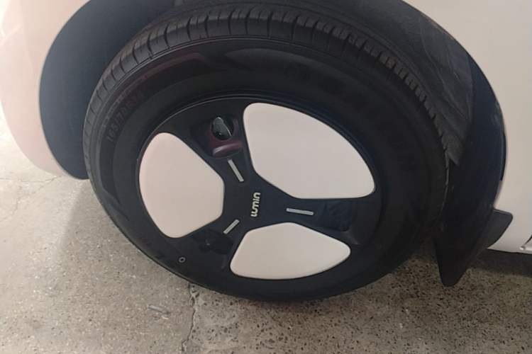 Used CHANGAN NEVO Lumin 2025 301km Honey Dew Edition Exterior 4