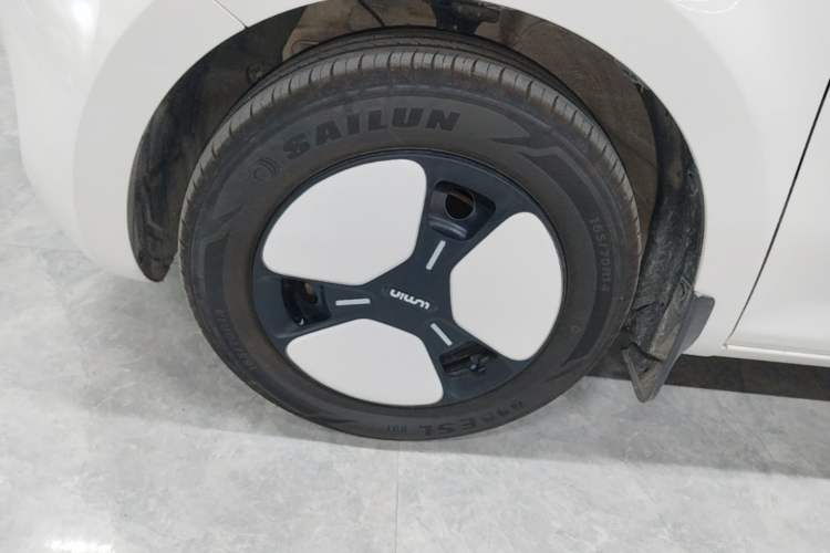 Used CHANGAN NEVO Lumin 2025 301km Honey Dew Edition Exterior 4