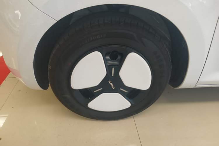 Used CHANGAN NEVO Lumin 2025 205 km Xiangqin Version Exterior 4