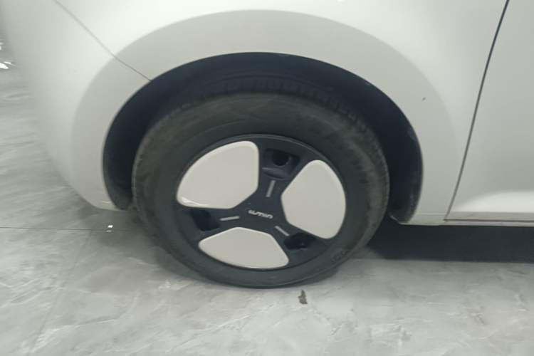 Used CHANGAN NEVO Lumin 2025 205km Refreshing Edition Exterior 4