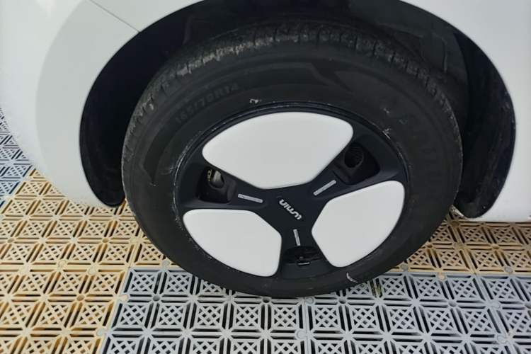Used CHANGAN NEVO Lumin 2025 205 km Xiangqin Version Exterior 4