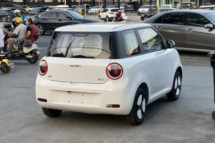 Used CHANGAN NEVO Lumin 2025 205 km Xiangqin Version Exterior 5