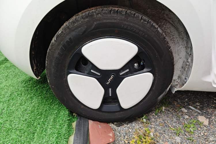 Used CHANGAN NEVO Lumin 2025 301km Honey Dew Edition Exterior 5