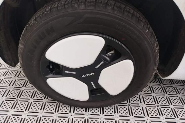 Used CHANGAN NEVO Lumin 2025 205 km Xiangqin Version Exterior 5