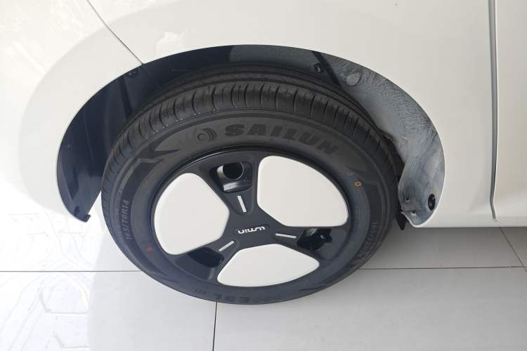 Used CHANGAN NEVO Lumin 2025 205 km Xiangqin Version Exterior 8