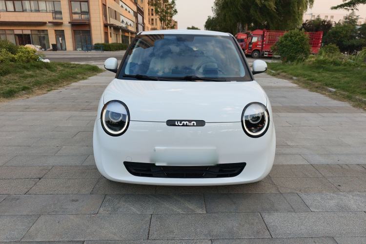 Used CHANGAN NEVO Lumin 2025 205km Refreshing Edition Front
