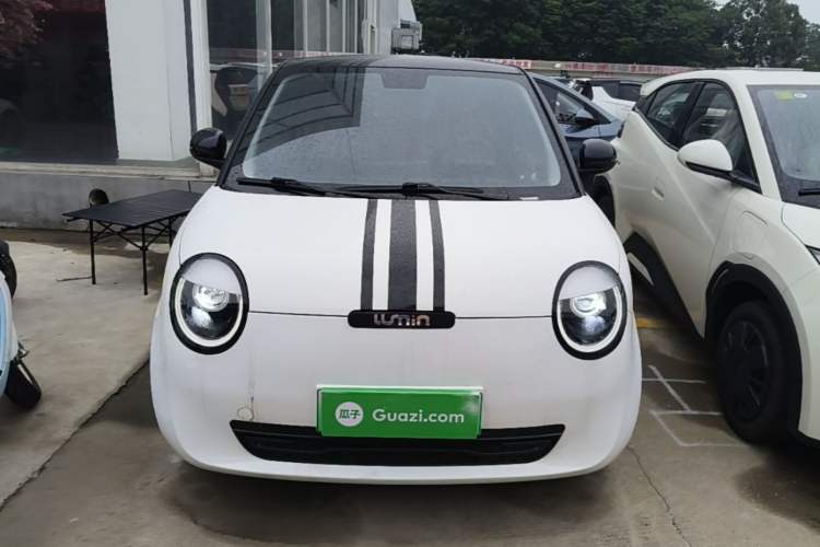 Used CHANGAN NEVO Lumin 2025 205 km Xiangqin Version Front