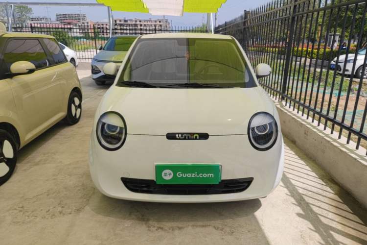 Used CHANGAN NEVO Lumin 2025 205km Refreshing Edition Front