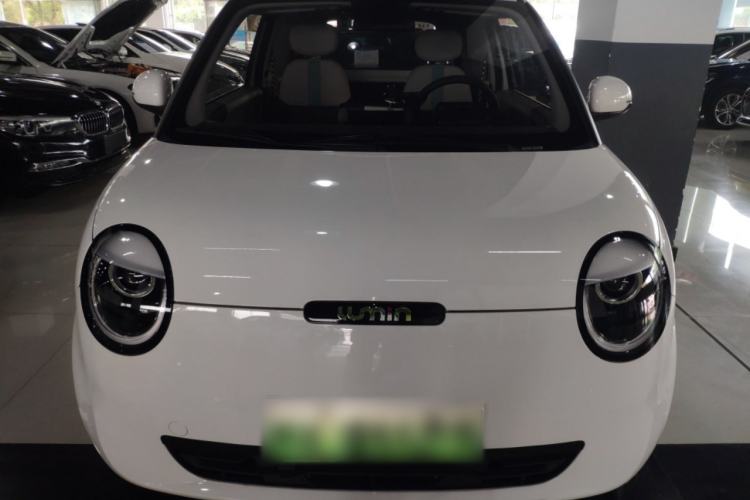 Used CHANGAN NEVO Lumin 2025 205km Refreshing Edition Front