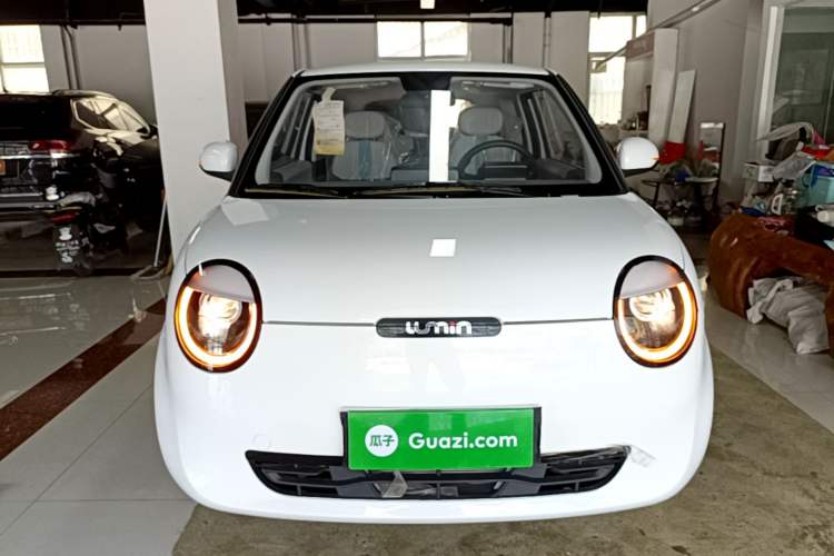 Used CHANGAN NEVO Lumin 2025 205 km Xiangqin Version Front