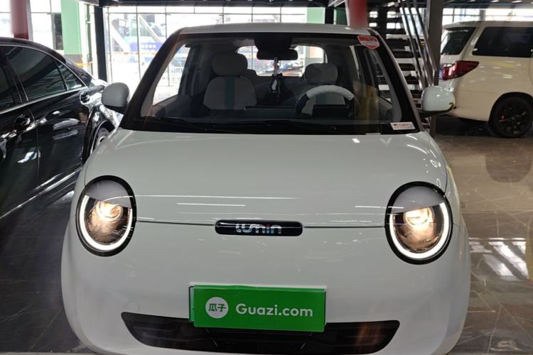 Used CHANGAN NEVO Lumin 2025 205 km Xiangqin Version Front