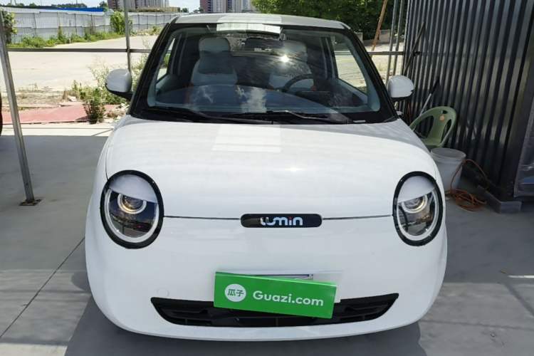 Used CHANGAN NEVO Lumin 2025 205 km Xiangqin Version Front
