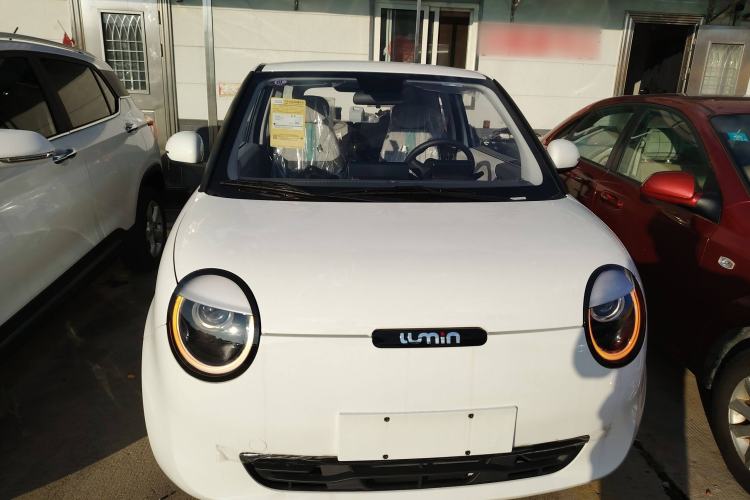 Used CHANGAN NEVO Lumin 2025 205km Refreshing Edition Front