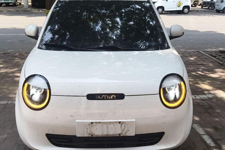 Used CHANGAN NEVO Lumin 2025 205km Refreshing Edition Front