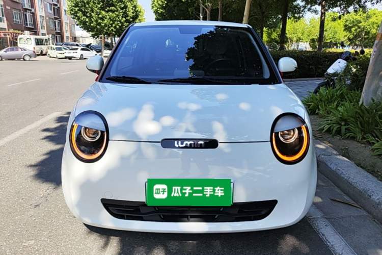 Used CHANGAN NEVO Lumin 2025 205 km Xiangqin Version Front