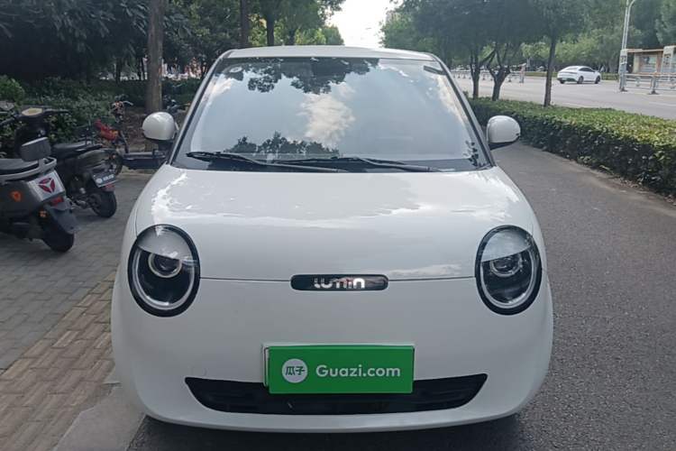 Used CHANGAN NEVO Lumin 2025 205km Refreshing Edition Front