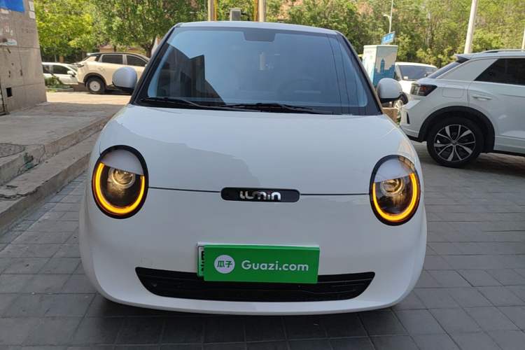 Used CHANGAN NEVO Lumin 2025 205 km Xiangqin Version Front