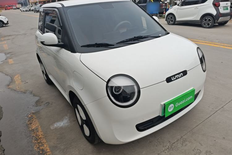 Used CHANGAN NEVO Lumin 2025 301km Honey Dew Edition Front Right 45 Deg