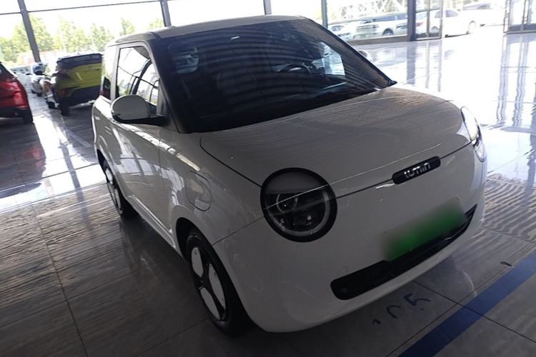 Used CHANGAN NEVO Lumin 2025 205 km Xiangqin Version Front Right 45 Deg