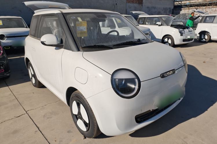 Used CHANGAN NEVO Lumin 2025 205 km Xiangqin Version Front Right 45 Deg